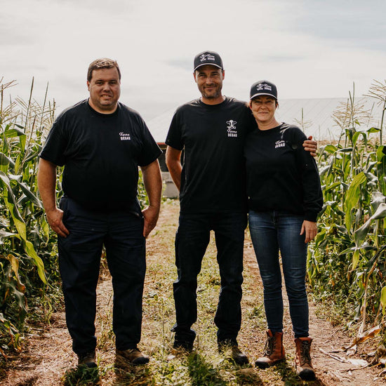 Famille propriétaire de la Ferme Degau productrice de légumes et maïs sucré certifie I.G.P. à Neuville